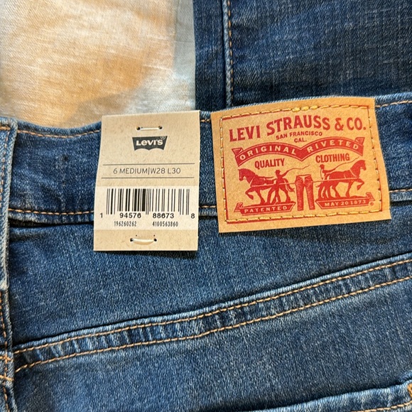 Levi’s 311 Shaping Skinny denim jeans - size 28 - Picture 6 of 6